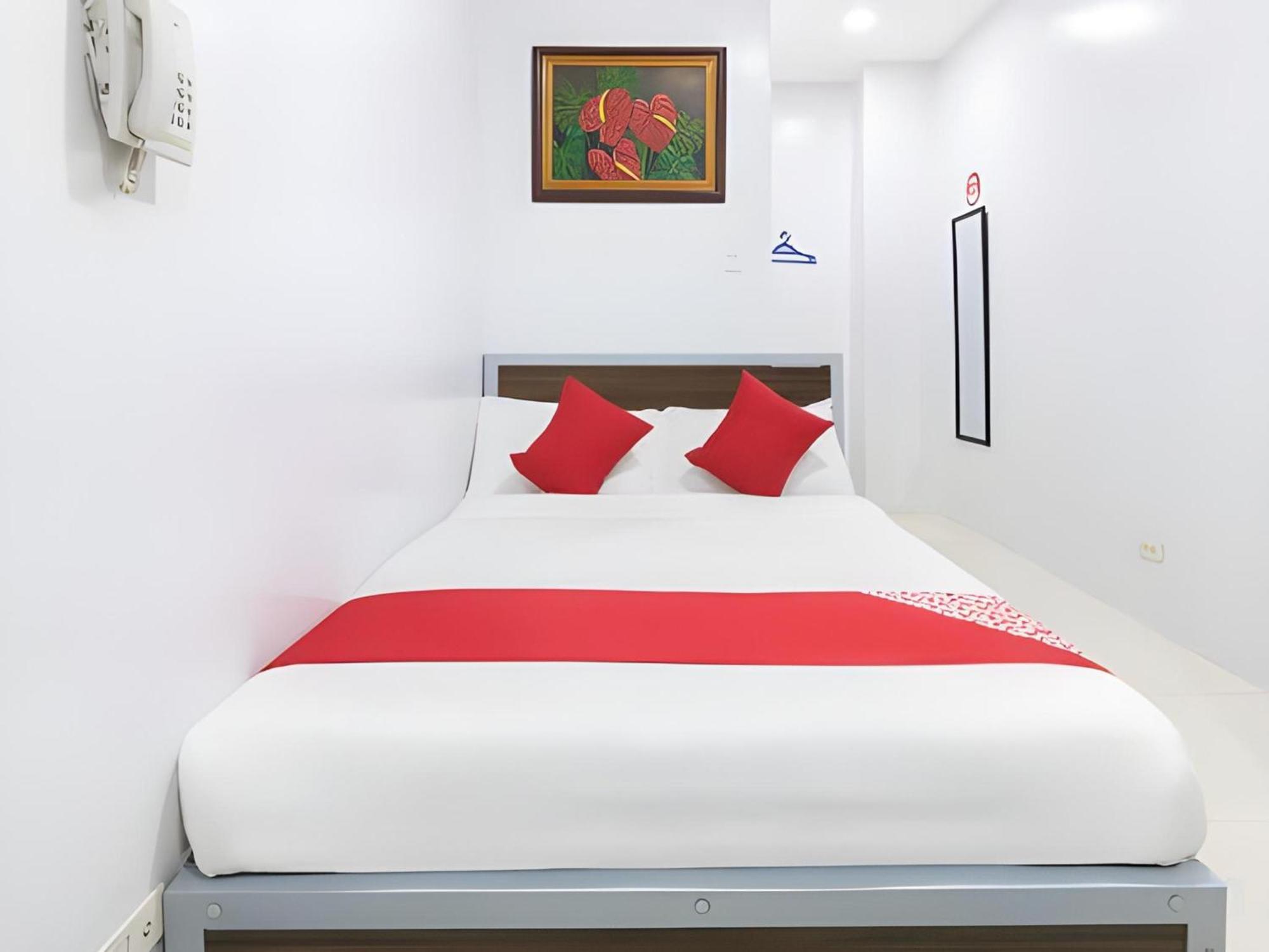 Oyo 152 Sangco Condotel Hotel