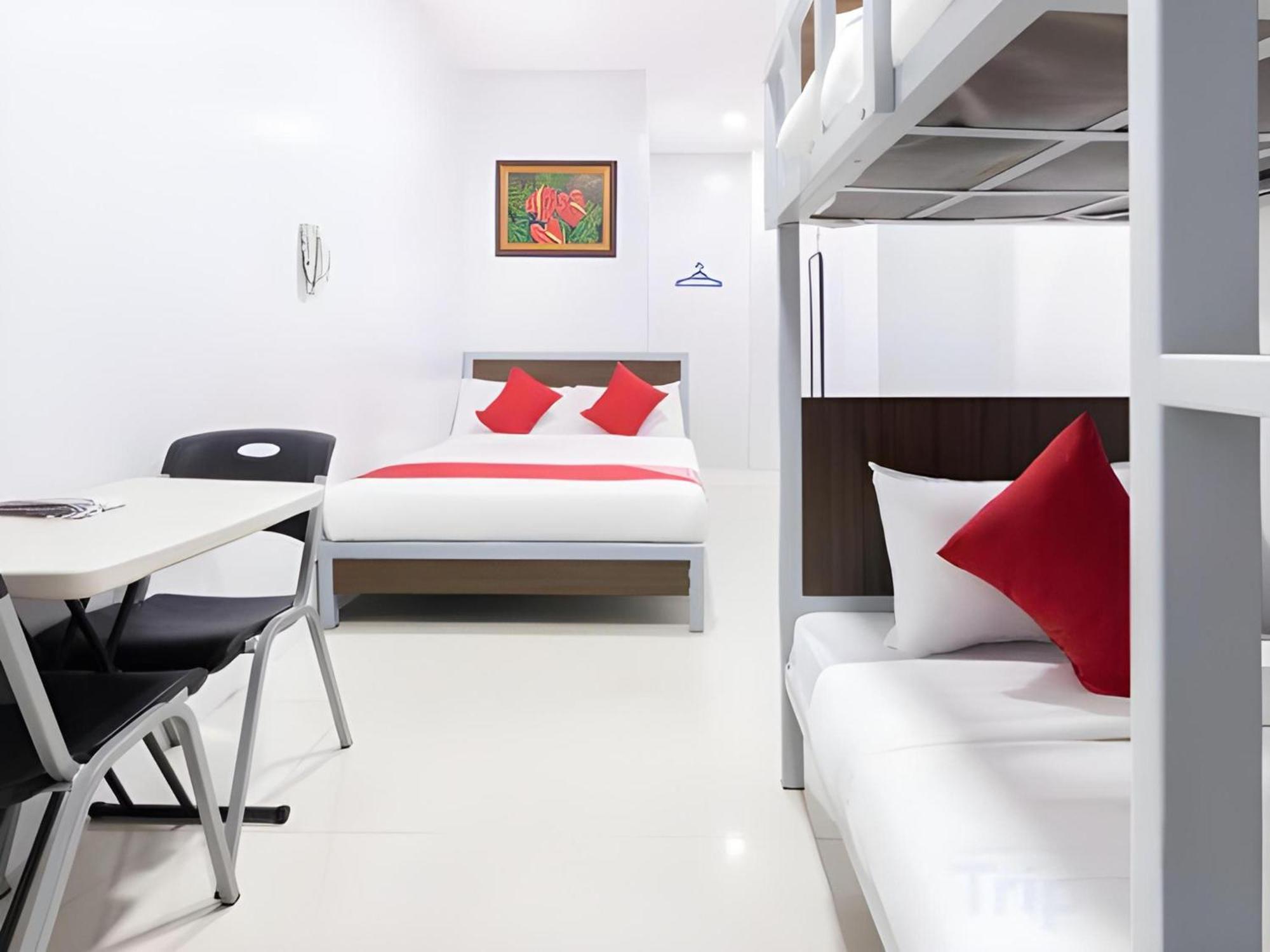 Oyo 152 Sangco Condotel Hotel Manila